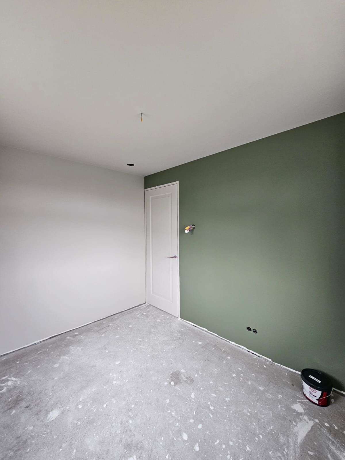 Haal buiten naar binnen met een sfeervolle groene accentwand
